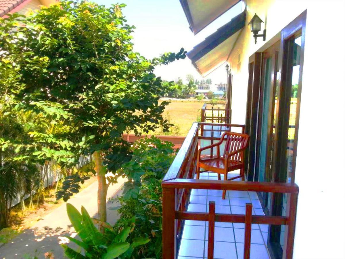Thong Paeka Hotel Prasat المظهر الخارجي الصورة