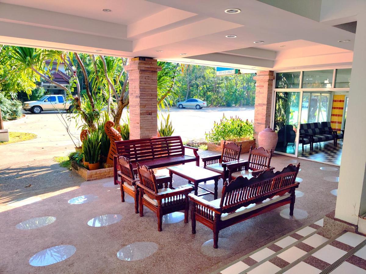 Thong Paeka Hotel Prasat المظهر الخارجي الصورة