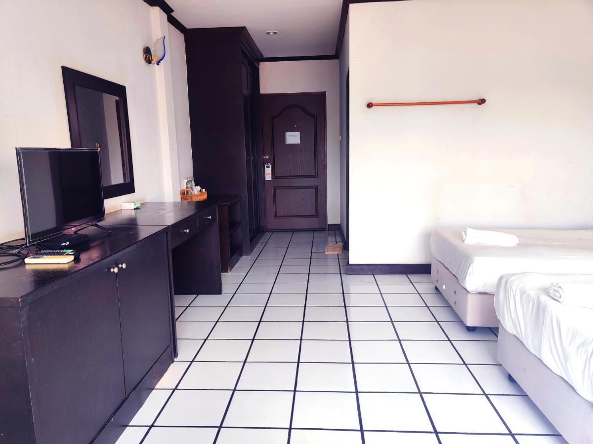Thong Paeka Hotel Prasat المظهر الخارجي الصورة