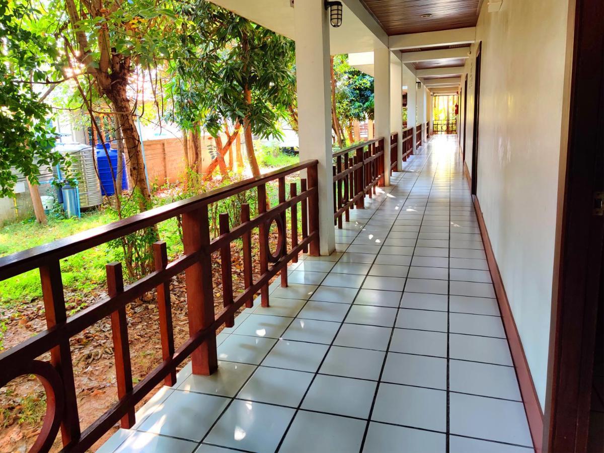 Thong Paeka Hotel Prasat المظهر الخارجي الصورة