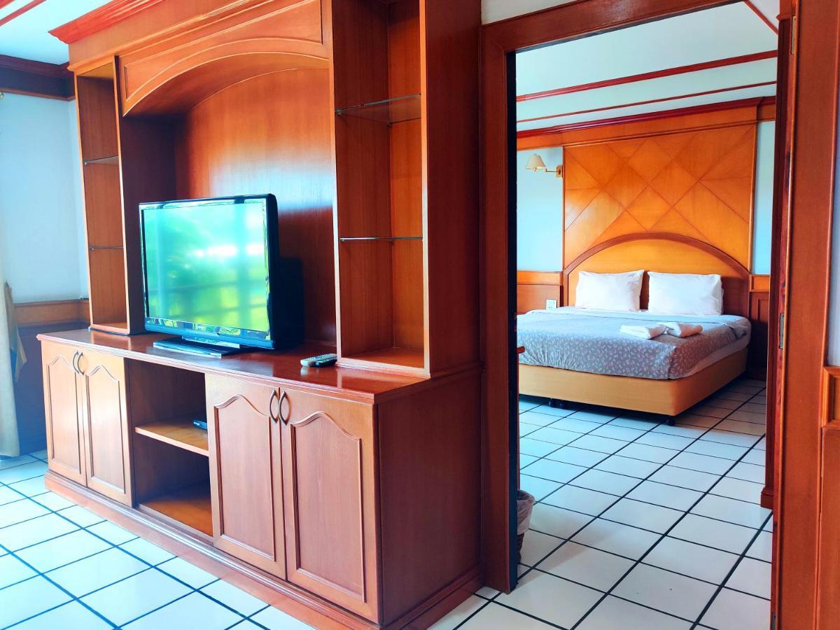 Thong Paeka Hotel Prasat المظهر الخارجي الصورة