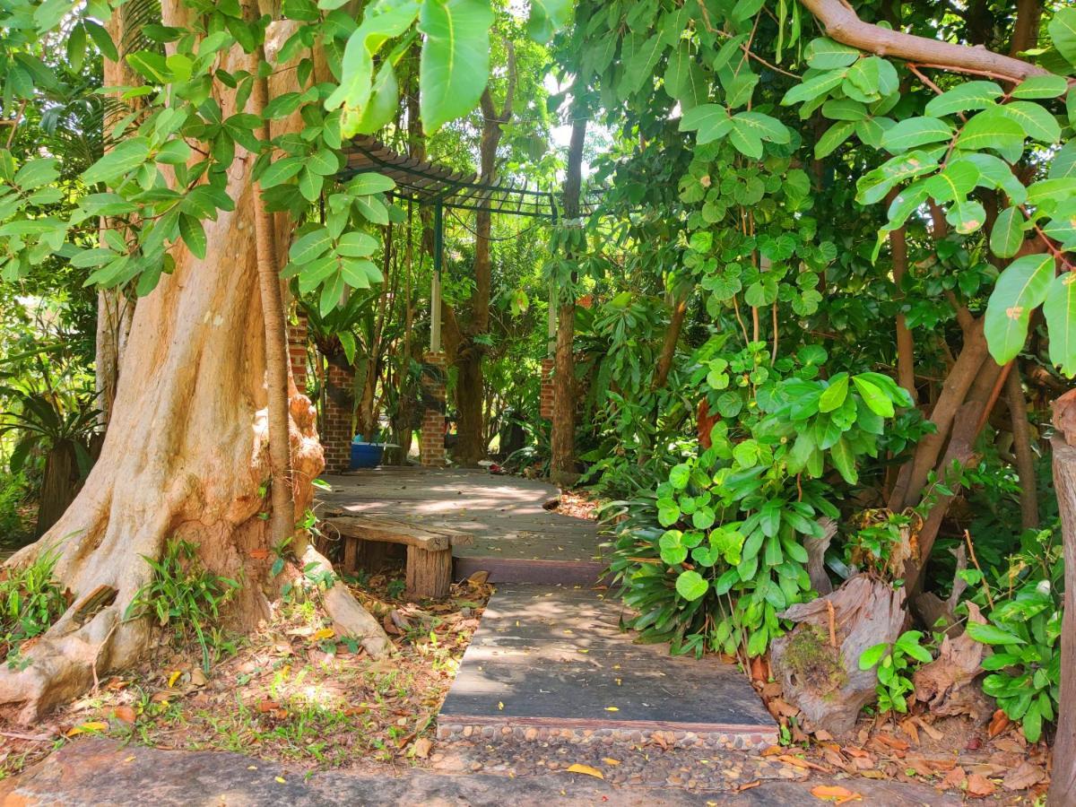 Thong Paeka Hotel Prasat المظهر الخارجي الصورة