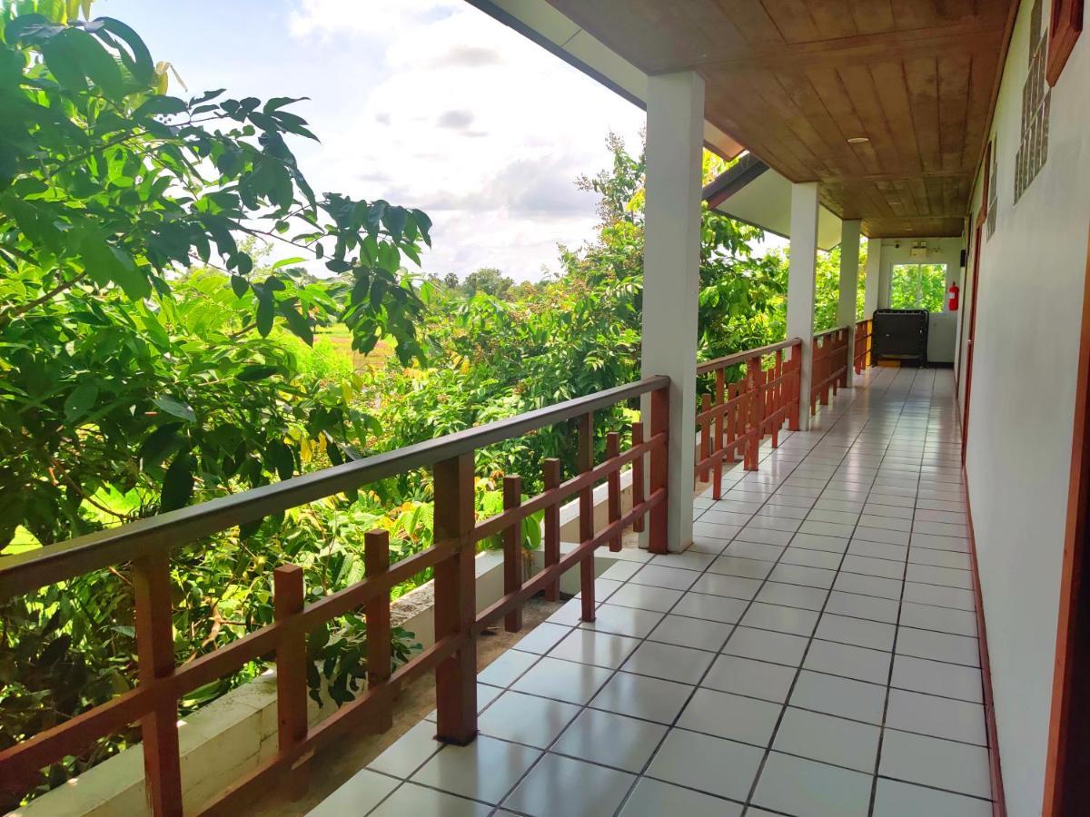 Thong Paeka Hotel Prasat المظهر الخارجي الصورة