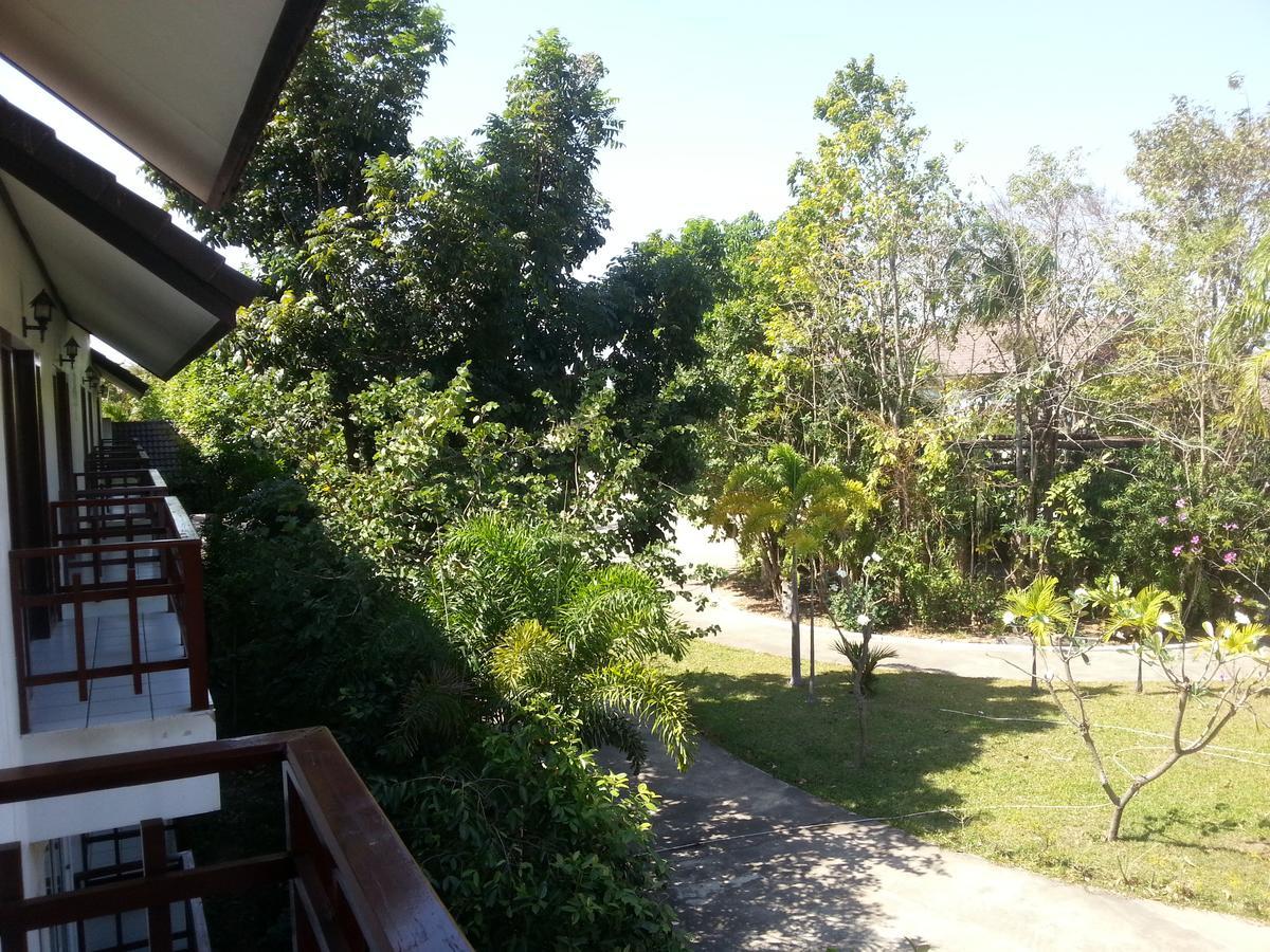 Thong Paeka Hotel Prasat المظهر الخارجي الصورة
